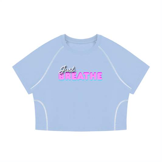 Dámske tričko s kontrastným stehom a raglánovým vzorom s autorskou potlačou Just Breathe