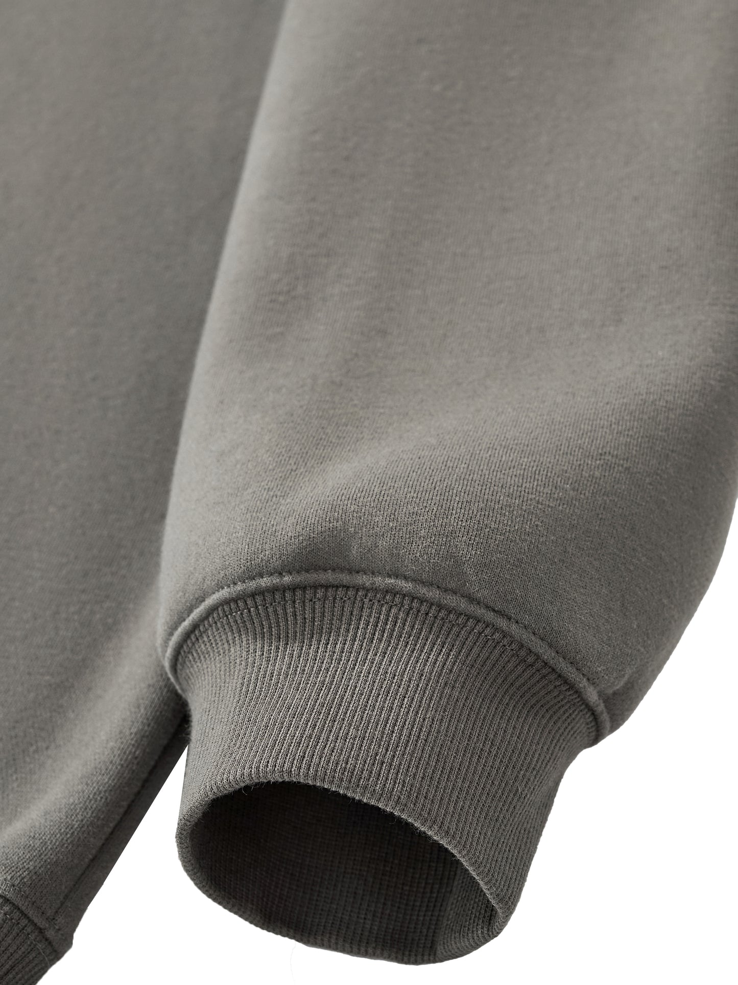 Hoodie with "Earn the look" print on the sleeves